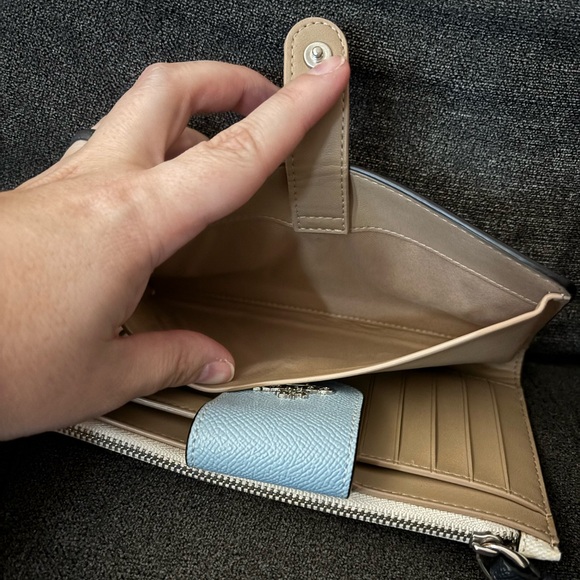 Coach Phone Wallet - Picture 4 of 7